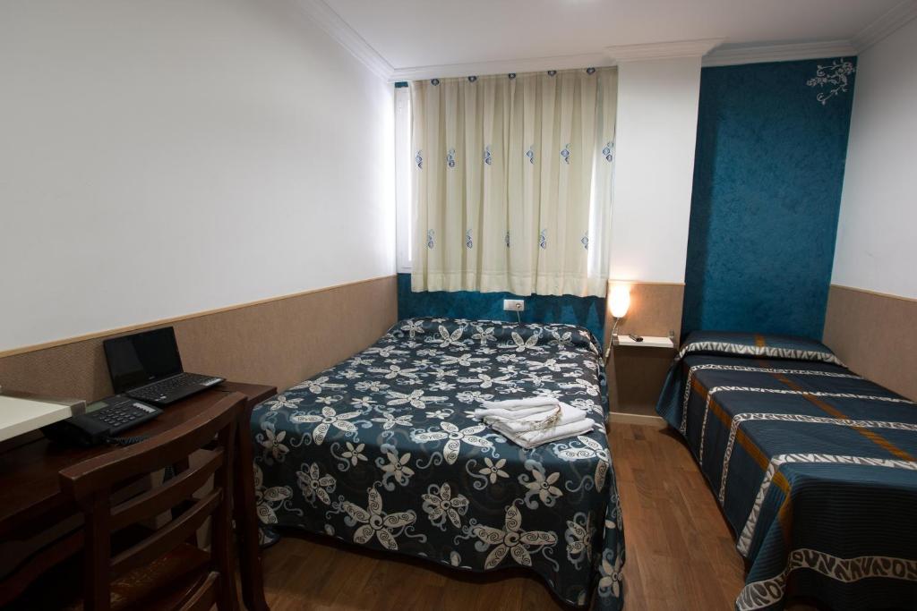 Hostal Gaudi Cuenca Куэнка Экстерьер фото